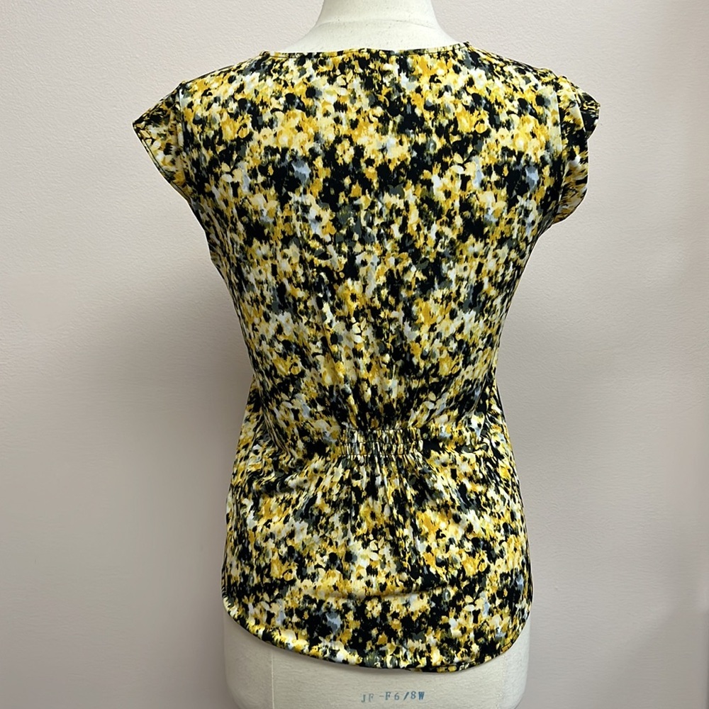 Tahari Sunflower Cap Sleeve Top in Black/Yellow Floral Print - Picture 3 of 6